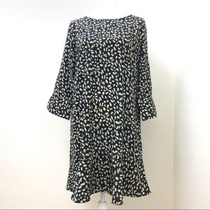 STEVIE HENDER NWOT Printed Dress with Pockets